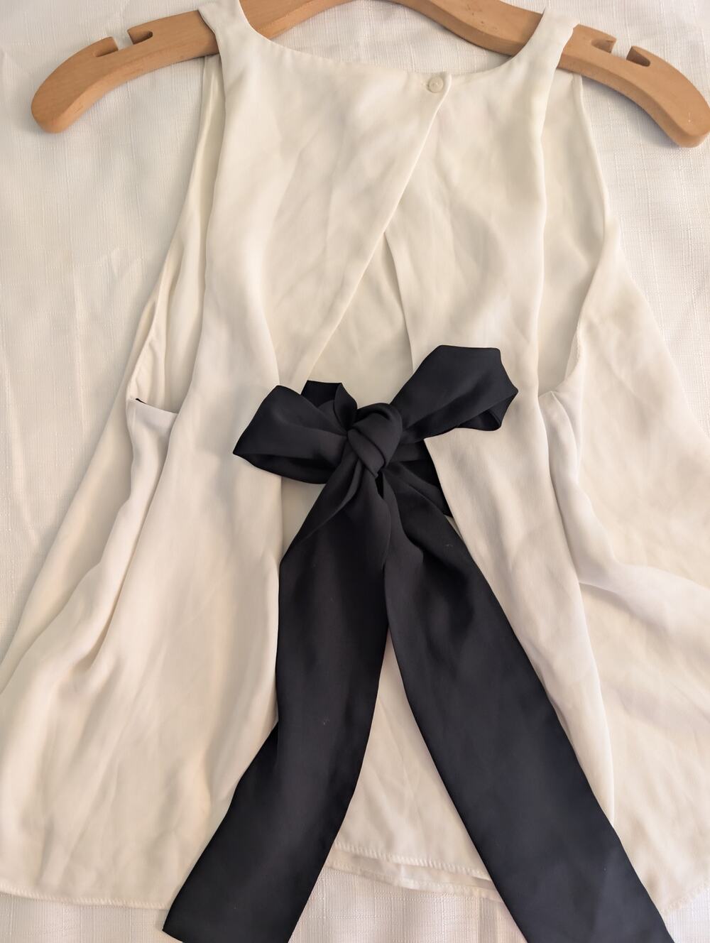 Zara Trafaluc White & Black Bow Top